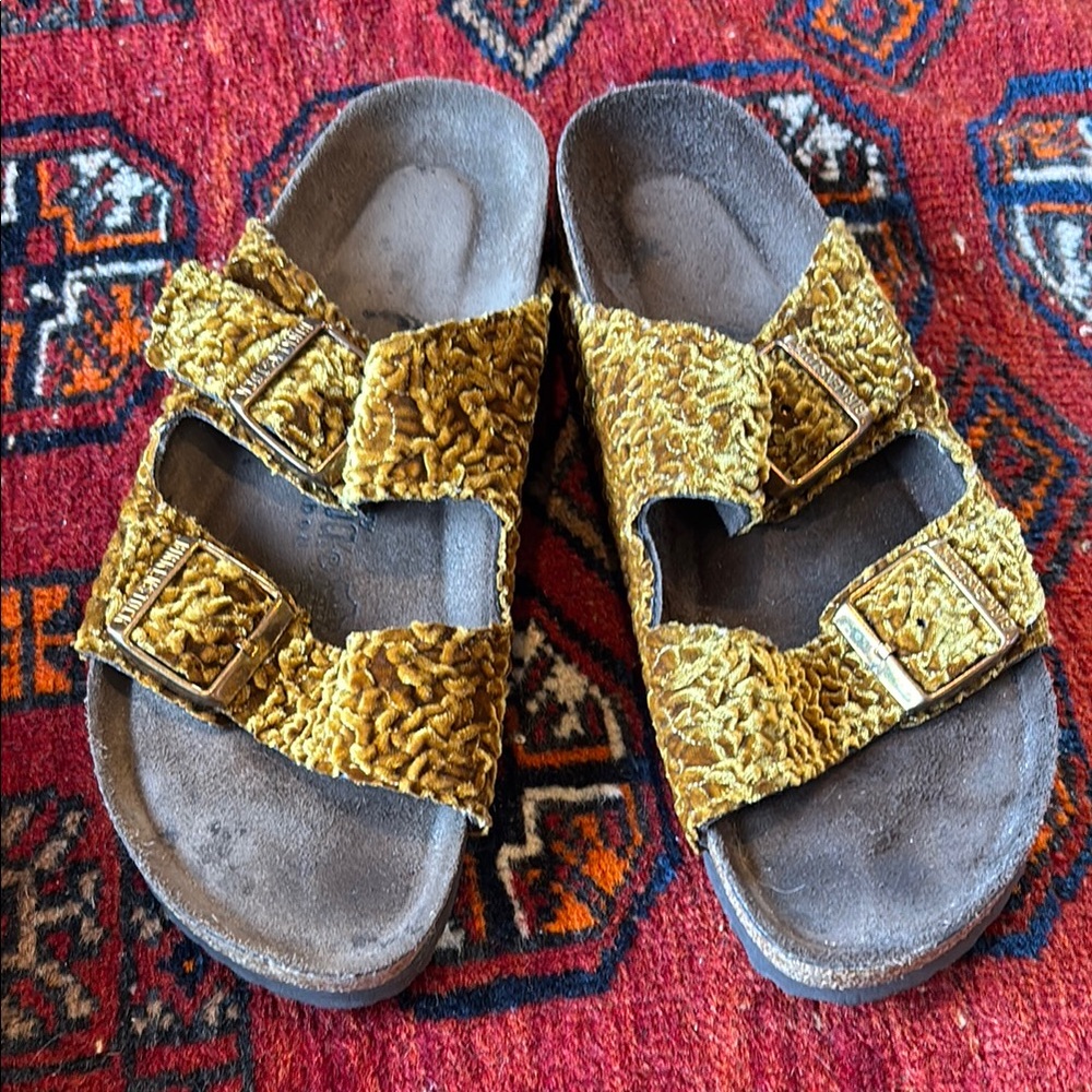 Textured Velvet Birkenstock Arizona-Rare!